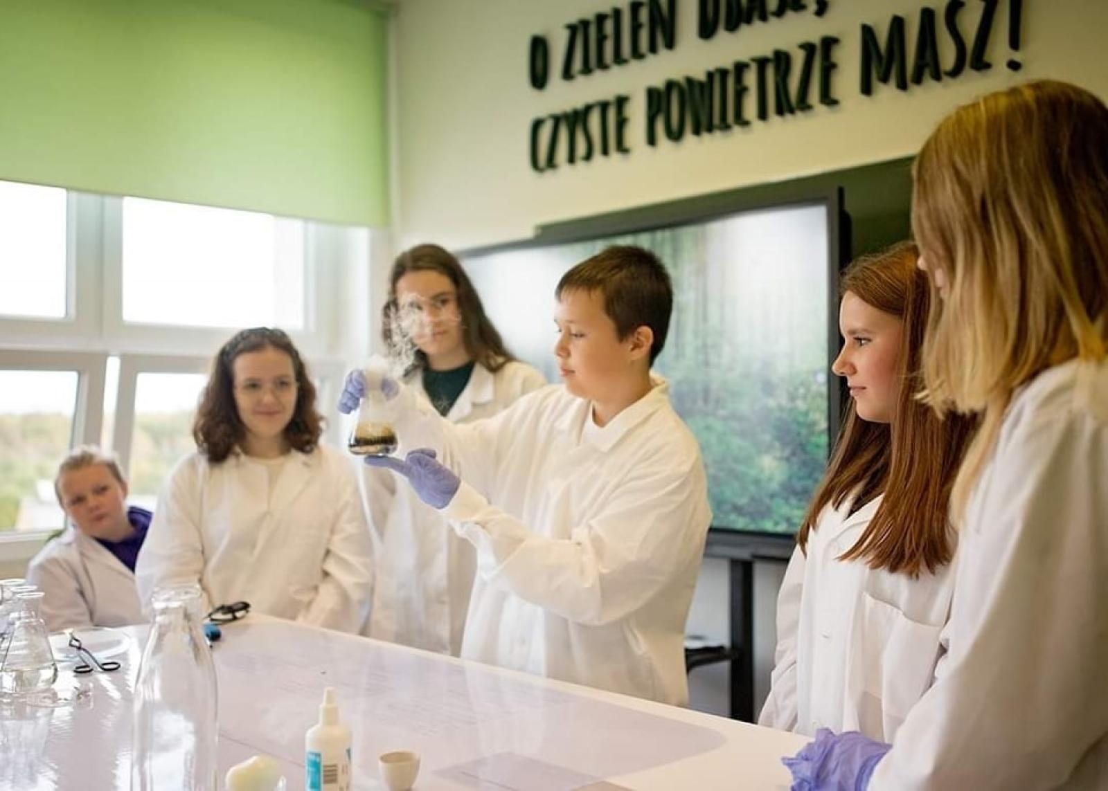 Zdjęcie w galerii na portalu naszwodzislaw.com: Wodzisław Śląski. Zielona Pracownia w ZS1 oficjalnie otwarta wiadomości z regionu