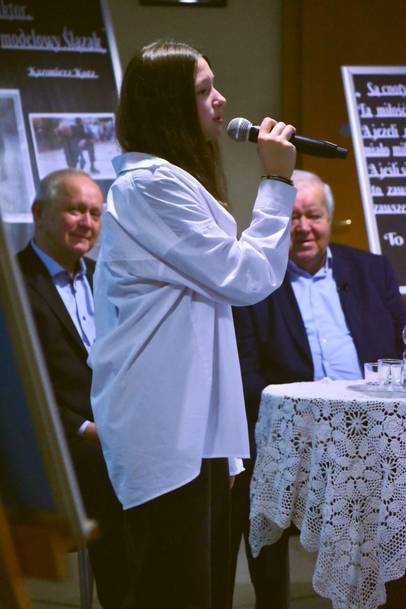 Zdjęcie w galerii na portalu naszwodzislaw.com: Marian Dziędziel spotkał się z uczniami gołkowickiej szkoły [FOTO] wiadomości z regionu