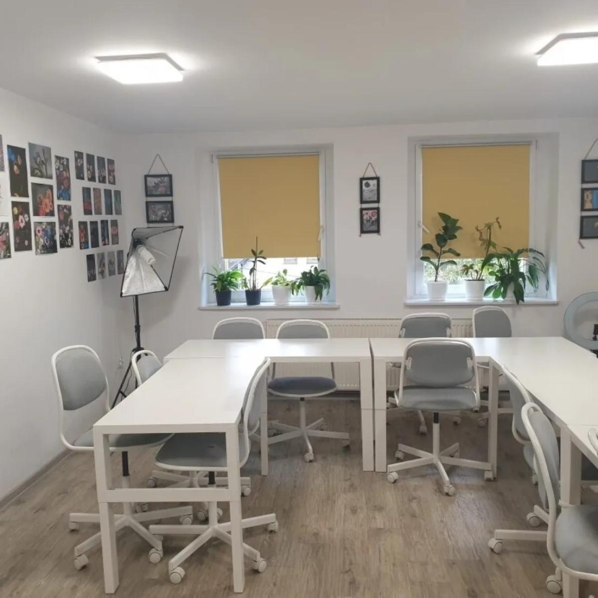 Zdjęcie w galerii na portalu naszwodzislaw.com: Wodzisławska Dwójka ma wyjątkową pracownię wiadomości z regionu