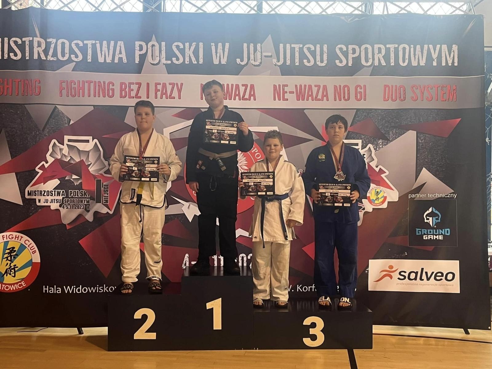 Zdjęcie w galerii na portalu naszwodzislaw.com: Udany weekend zawodników Akademii Sportowej Top Team wiadomości z regionu