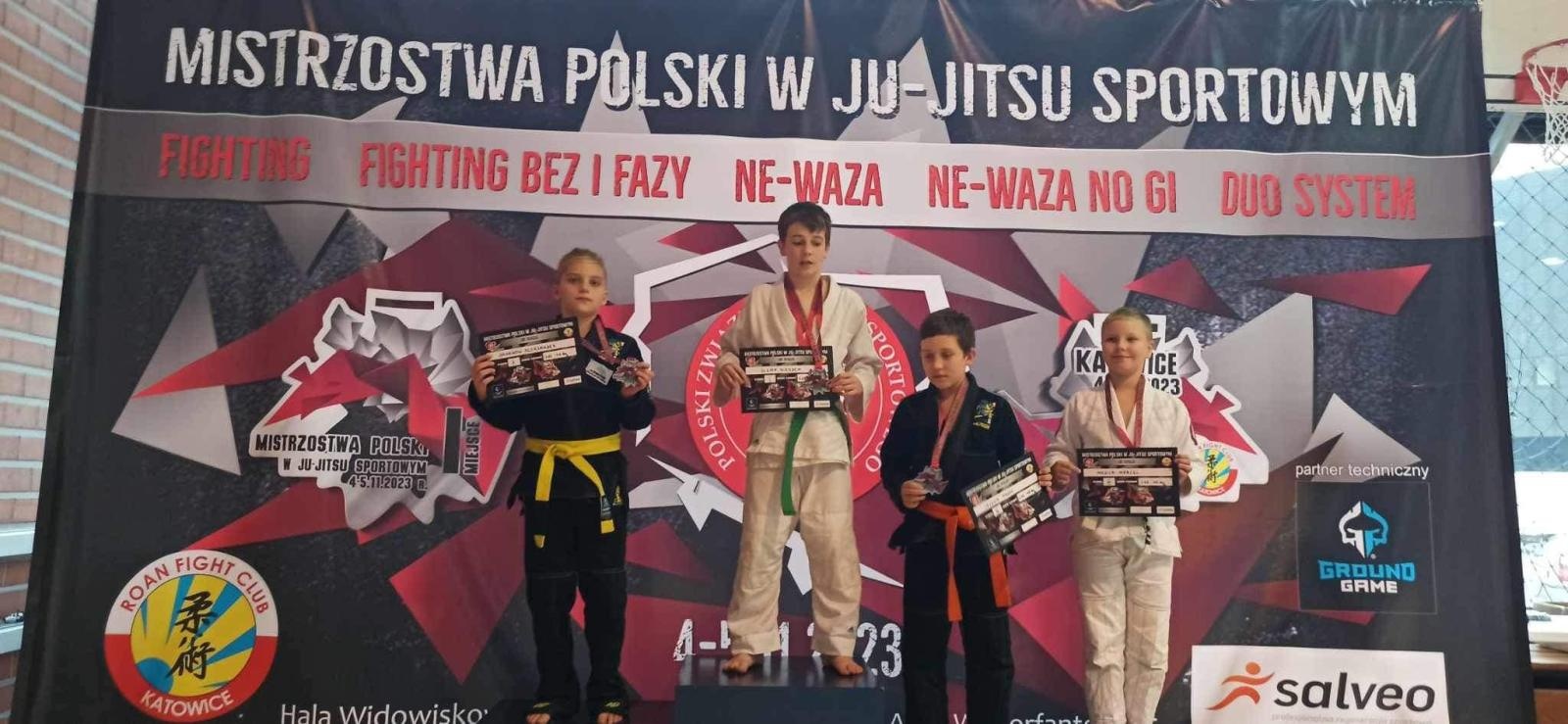 Zdjęcie w galerii na portalu naszwodzislaw.com: Udany weekend zawodników Akademii Sportowej Top Team wiadomości z regionu