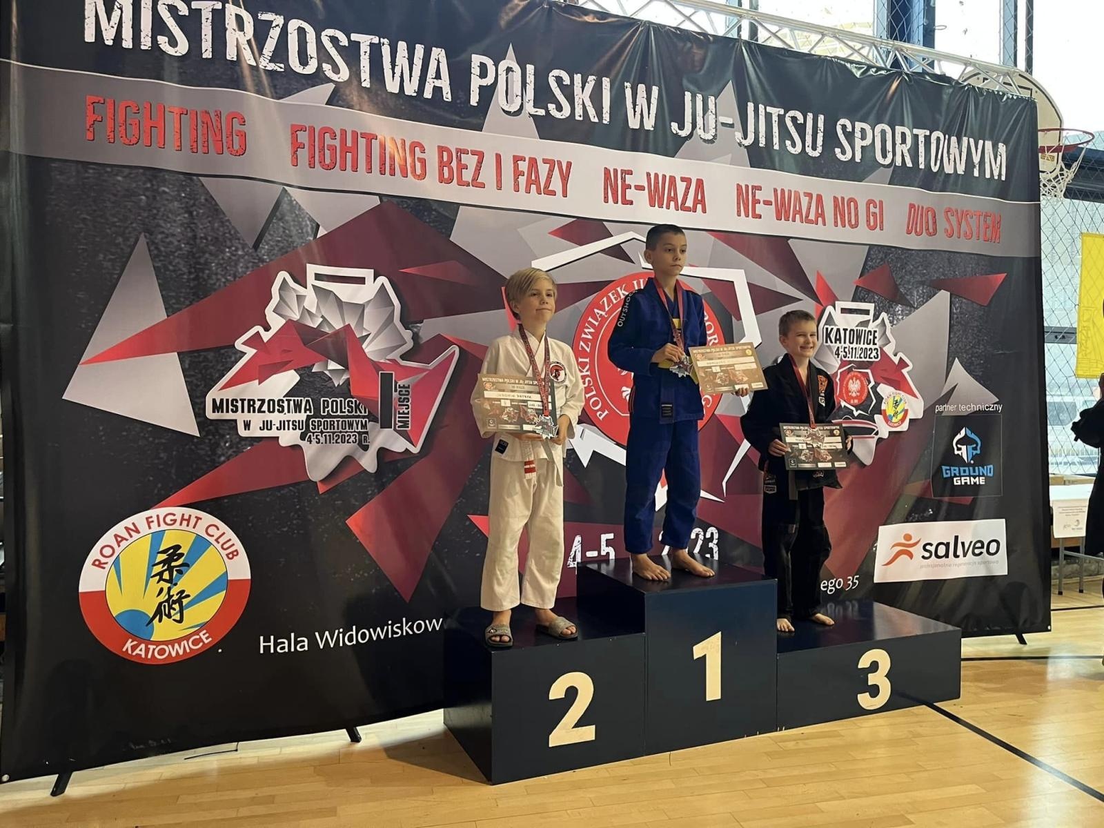 Zdjęcie w galerii na portalu naszwodzislaw.com: Udany weekend zawodników Akademii Sportowej Top Team wiadomości z regionu