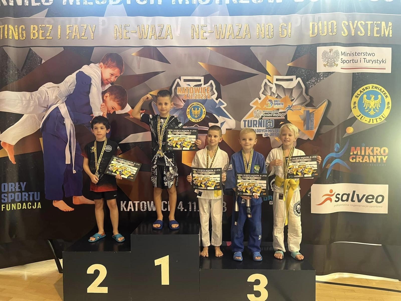 Zdjęcie w galerii na portalu naszwodzislaw.com: Udany weekend zawodników Akademii Sportowej Top Team wiadomości z regionu