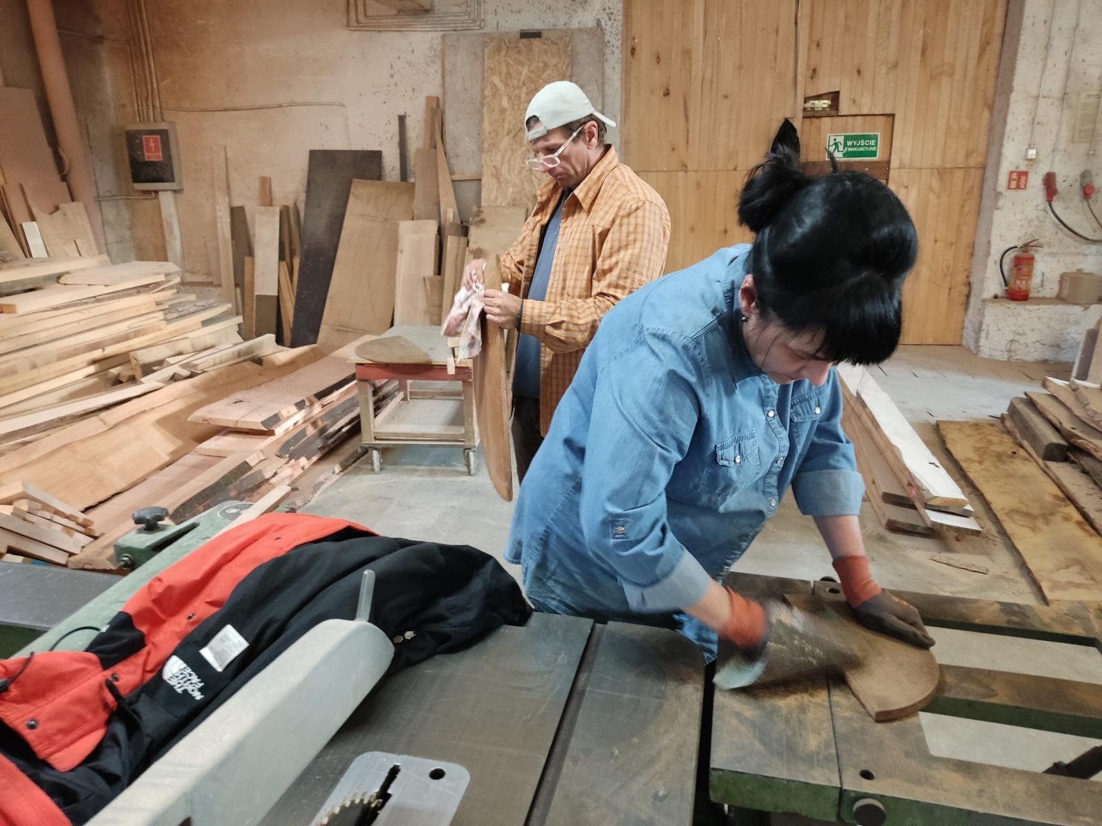 Zdjęcie w galerii na portalu naszwodzislaw.com: Architektura w służbie ekologii - nauka podstaw budownictwa organicznego wiadomości z regionu