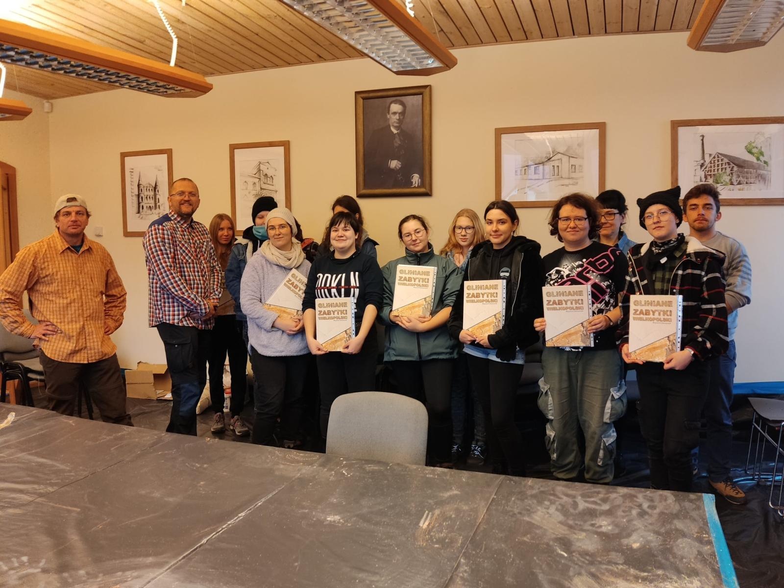 Zdjęcie w galerii na portalu naszwodzislaw.com: Architektura w służbie ekologii - nauka podstaw budownictwa organicznego wiadomości z regionu