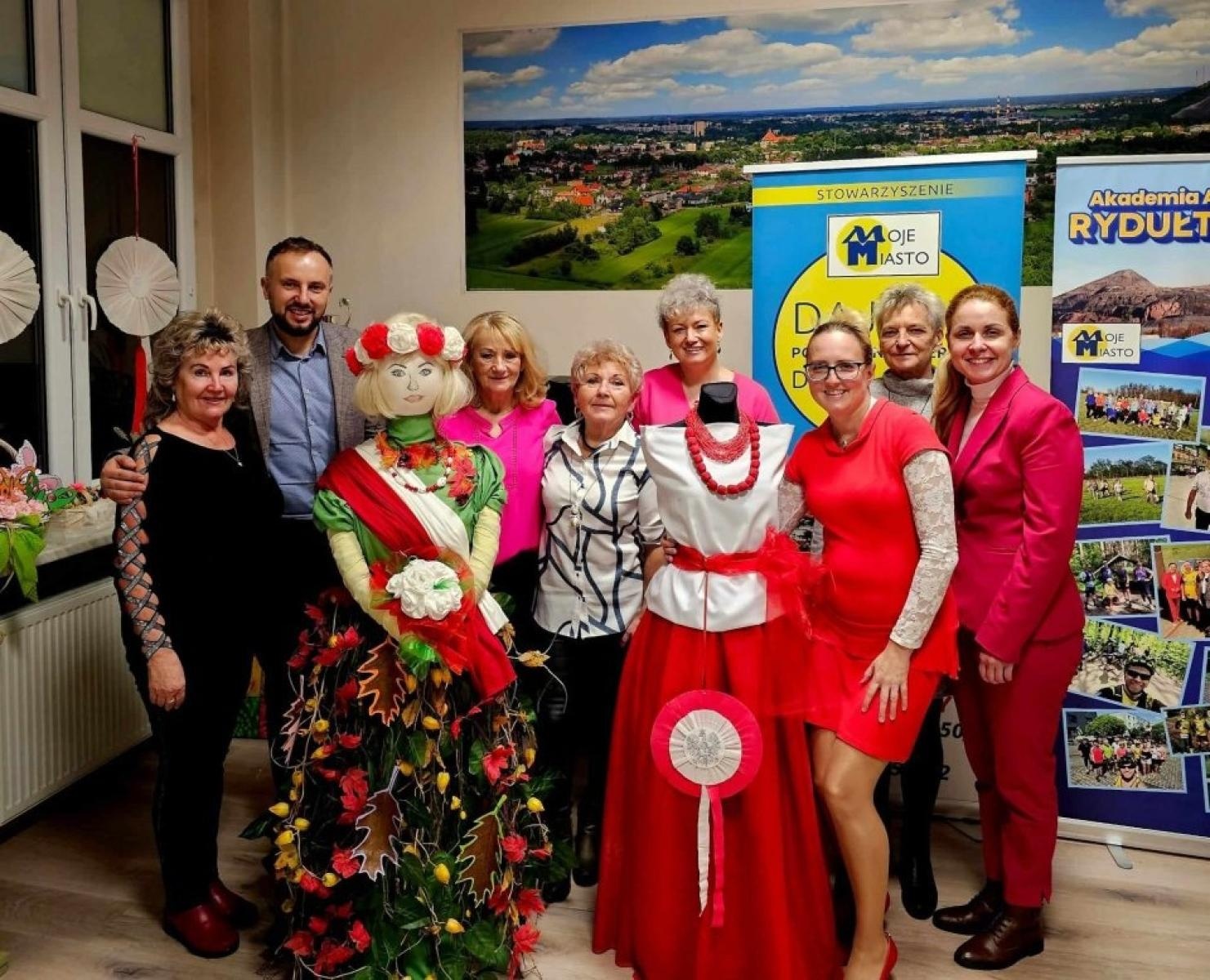 Zdjęcie w galerii na portalu naszwodzislaw.com: Coroczny dzień otwarty w świetlicy Sami Swoi wiadomości z regionu