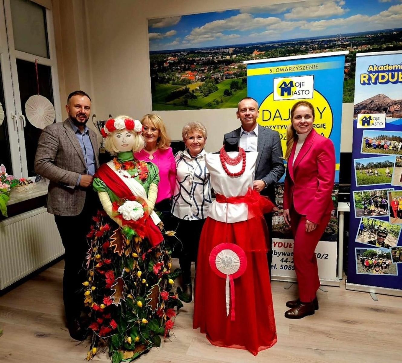 Zdjęcie w galerii na portalu naszwodzislaw.com: Coroczny dzień otwarty w świetlicy Sami Swoi wiadomości z regionu