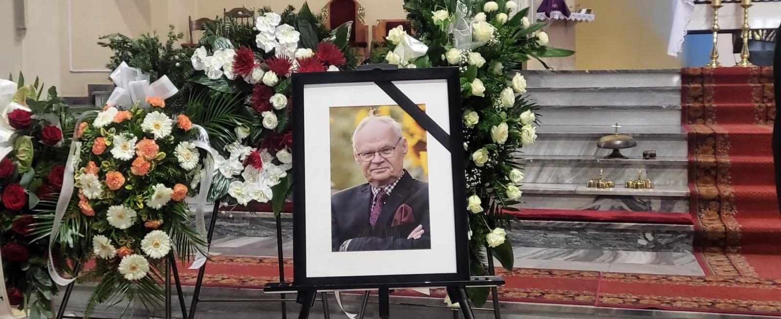 Zdjęcie w galerii na portalu naszwodzislaw.com: Ostatnie pożegnanie byłego zastępcy komendanta wodzisławskich strażaków wiadomości z regionu