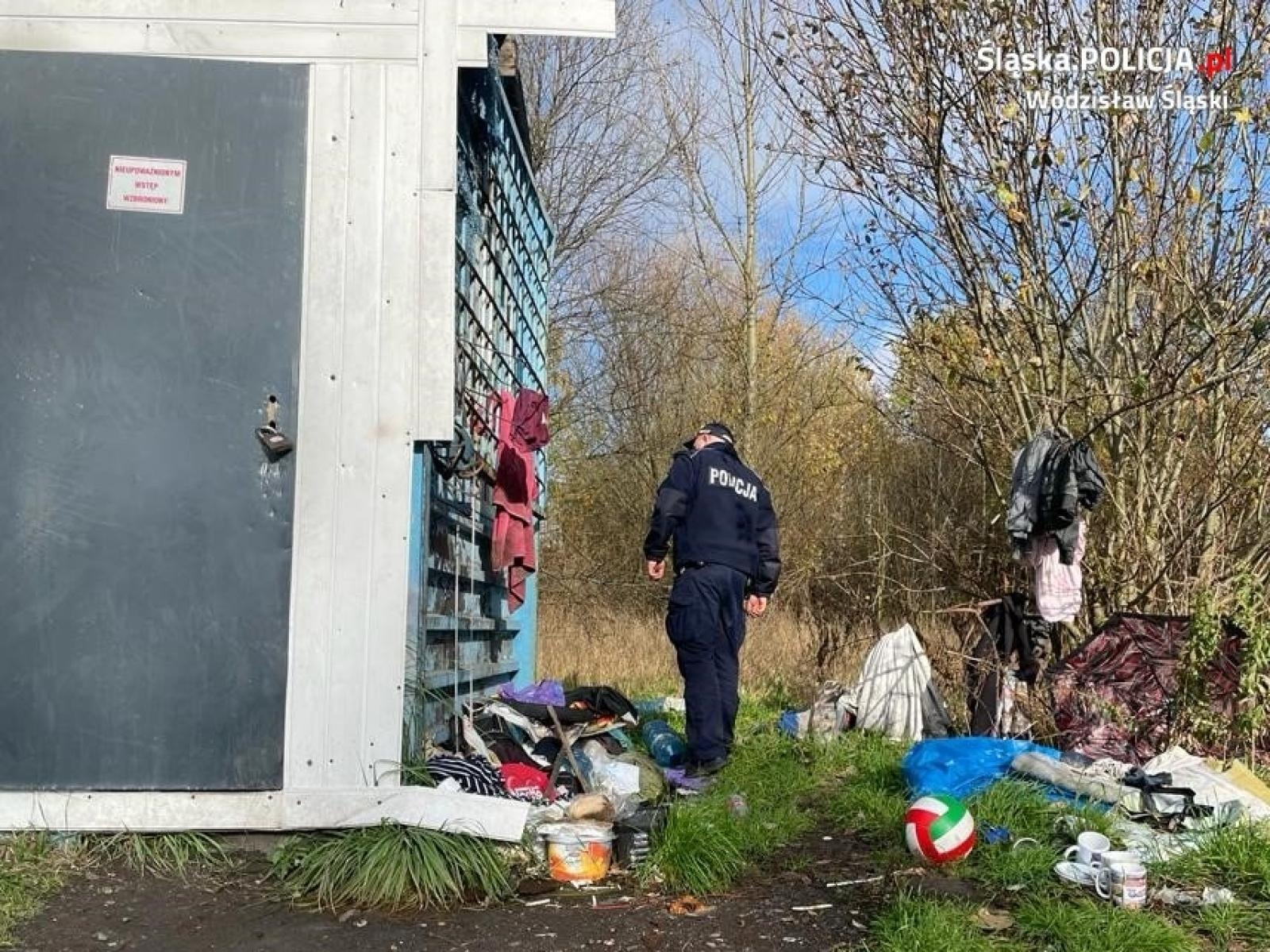 Zdjęcie w galerii na portalu naszwodzislaw.com: W trosce o osoby, które nie mają się gdzie podziać wiadomości z regionu