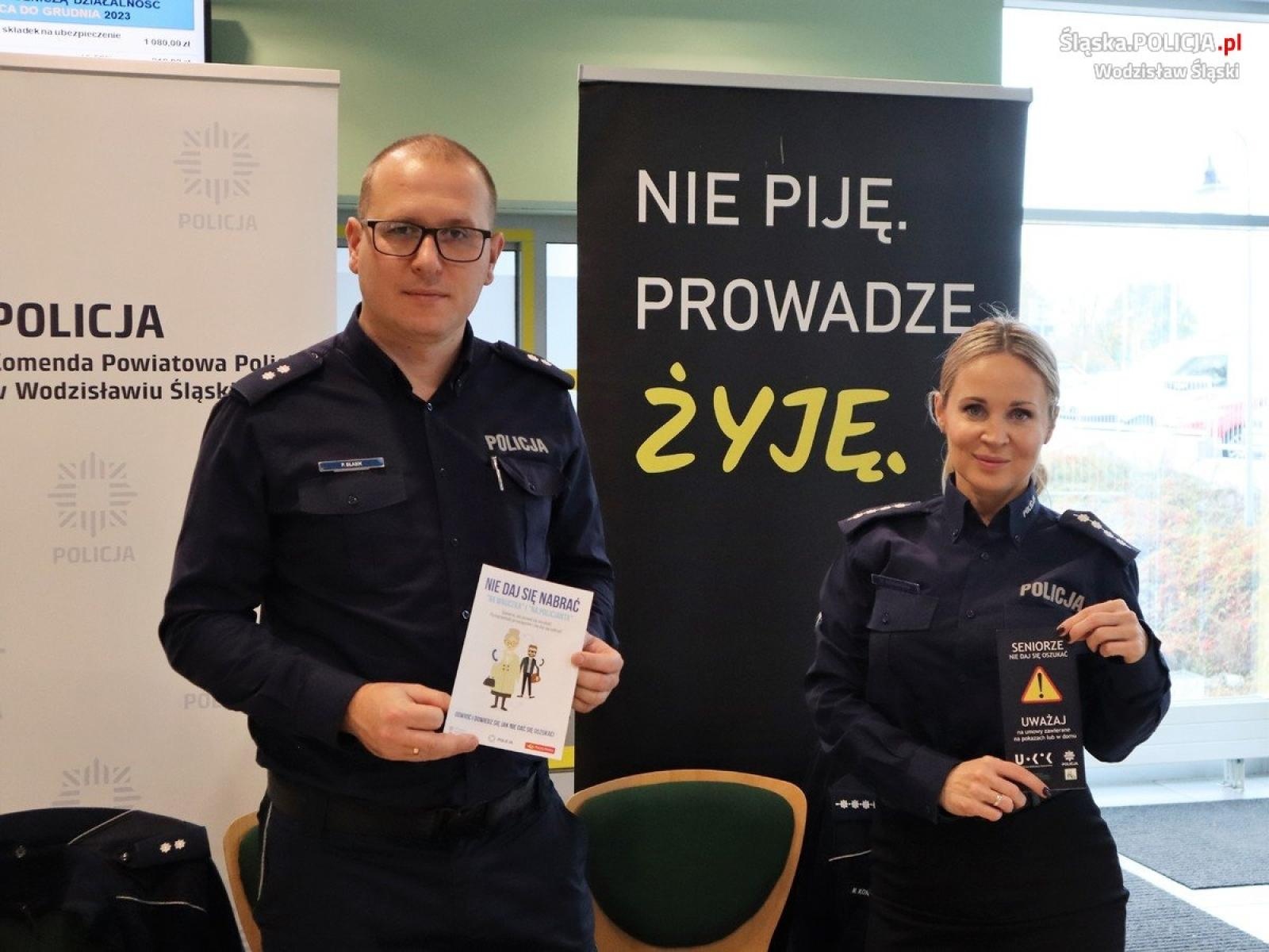 Zdjęcie w galerii na portalu naszwodzislaw.com: Akcja profilaktyczna policji w wodzisławskim ZUS wiadomości z regionu