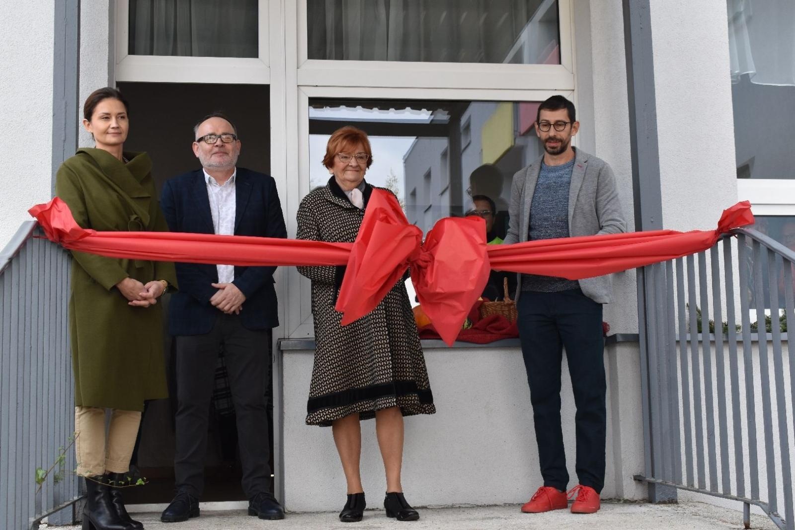 Zdjęcie w galerii na portalu naszwodzislaw.com: Ogród Zmysłów. Przy ZPSWR powstała ekopracownia pod chmurką [FOTO] wiadomości z regionu