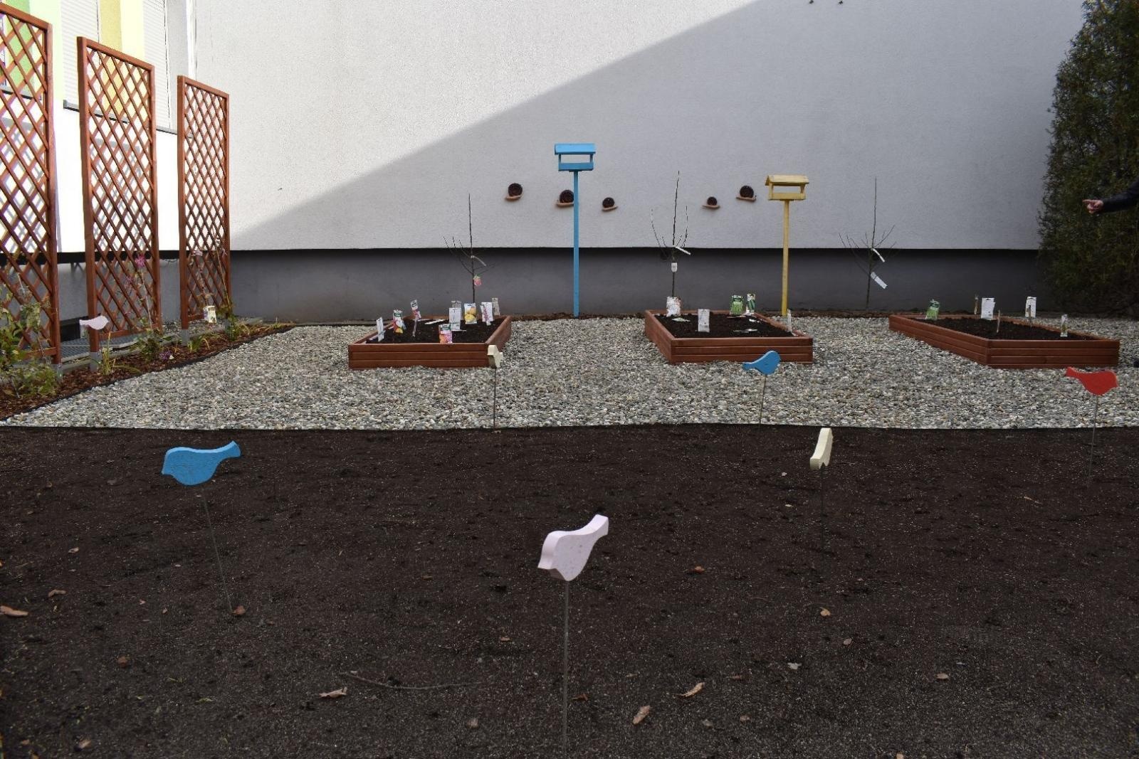 Zdjęcie w galerii na portalu naszwodzislaw.com: Ogród Zmysłów. Przy ZPSWR powstała ekopracownia pod chmurką [FOTO] wiadomości z regionu