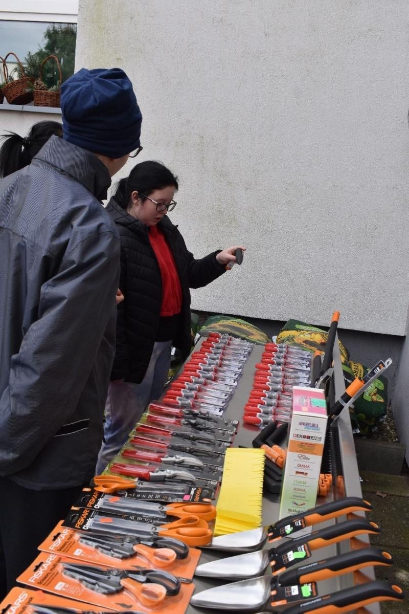 Zdjęcie w galerii na portalu naszwodzislaw.com: Ogród Zmysłów. Przy ZPSWR powstała ekopracownia pod chmurką [FOTO] wiadomości z regionu