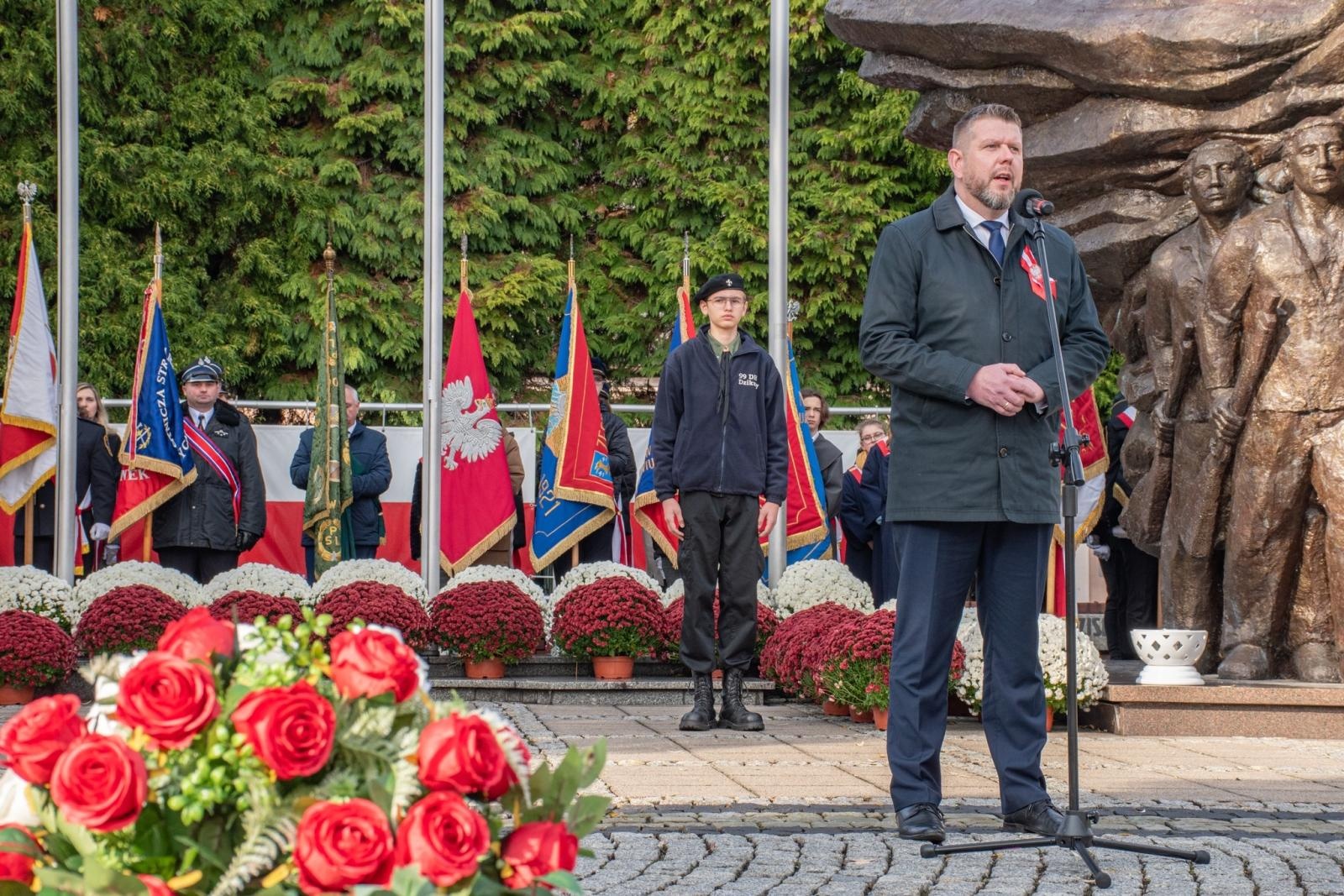 Zdjęcie w galerii na portalu naszwodzislaw.com: Obchody 11 listopada w Wodzisławiu Śląskim [FOTO] wiadomości z regionu