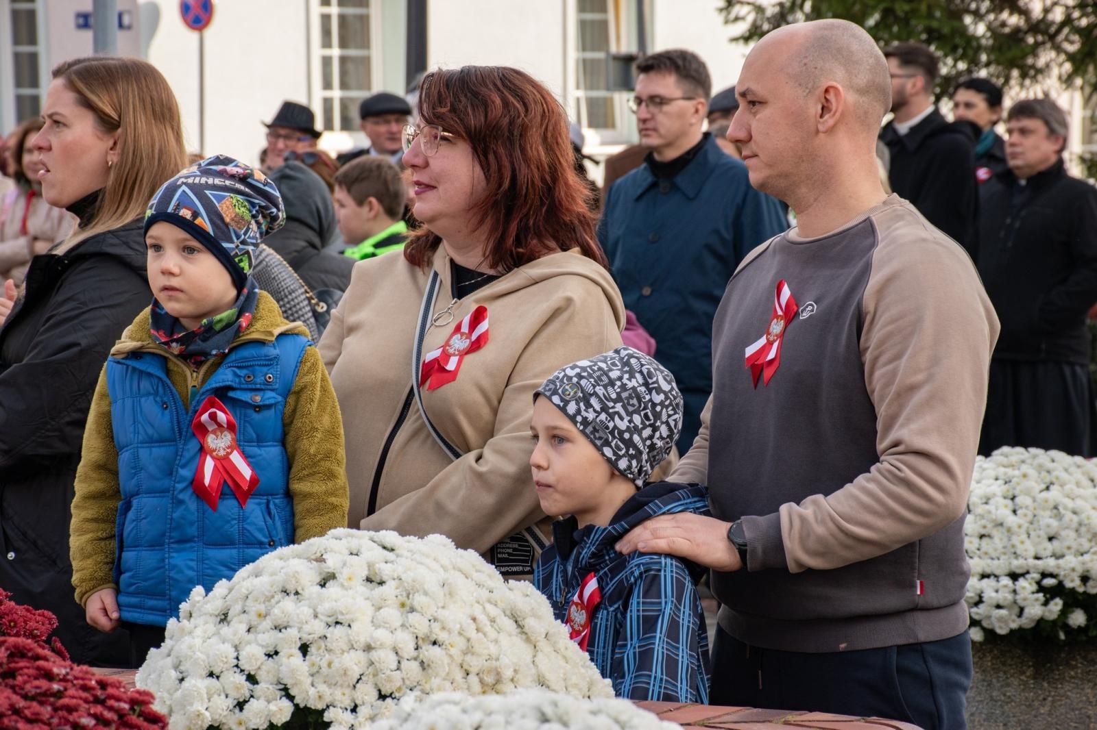 Zdjęcie w galerii na portalu naszwodzislaw.com: Obchody 11 listopada w Wodzisławiu Śląskim [FOTO] wiadomości z regionu