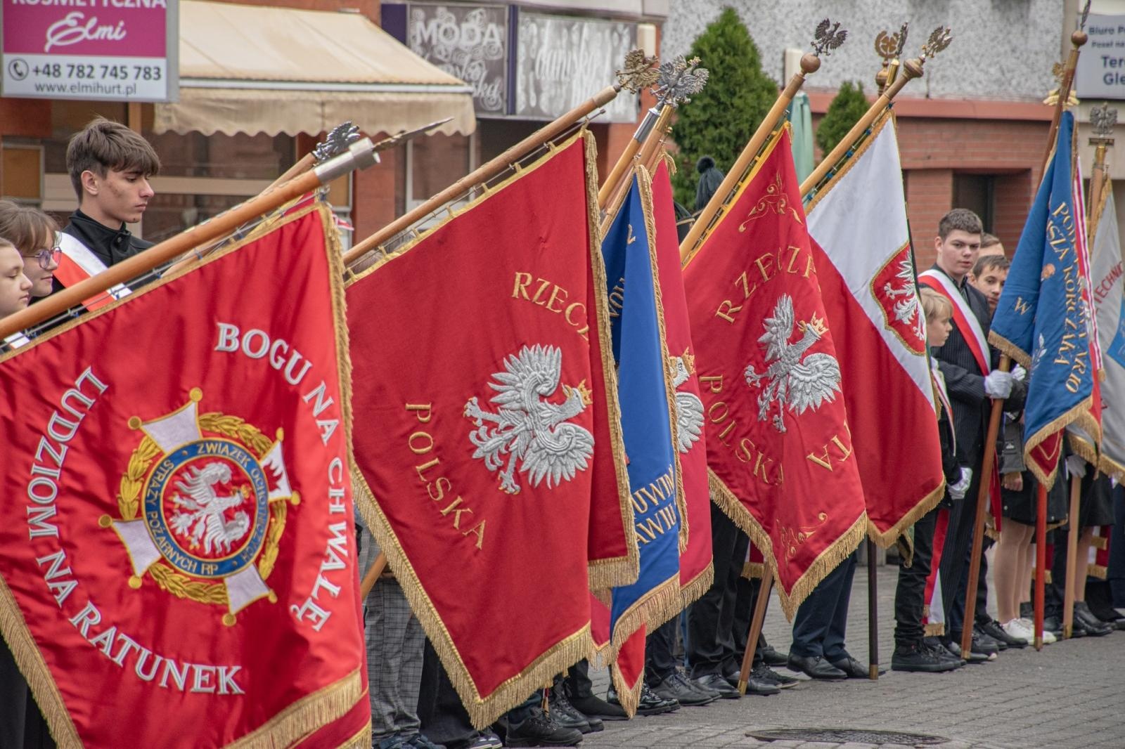 Zdjęcie w galerii na portalu naszwodzislaw.com: Obchody 11 listopada w Wodzisławiu Śląskim [FOTO] wiadomości z regionu