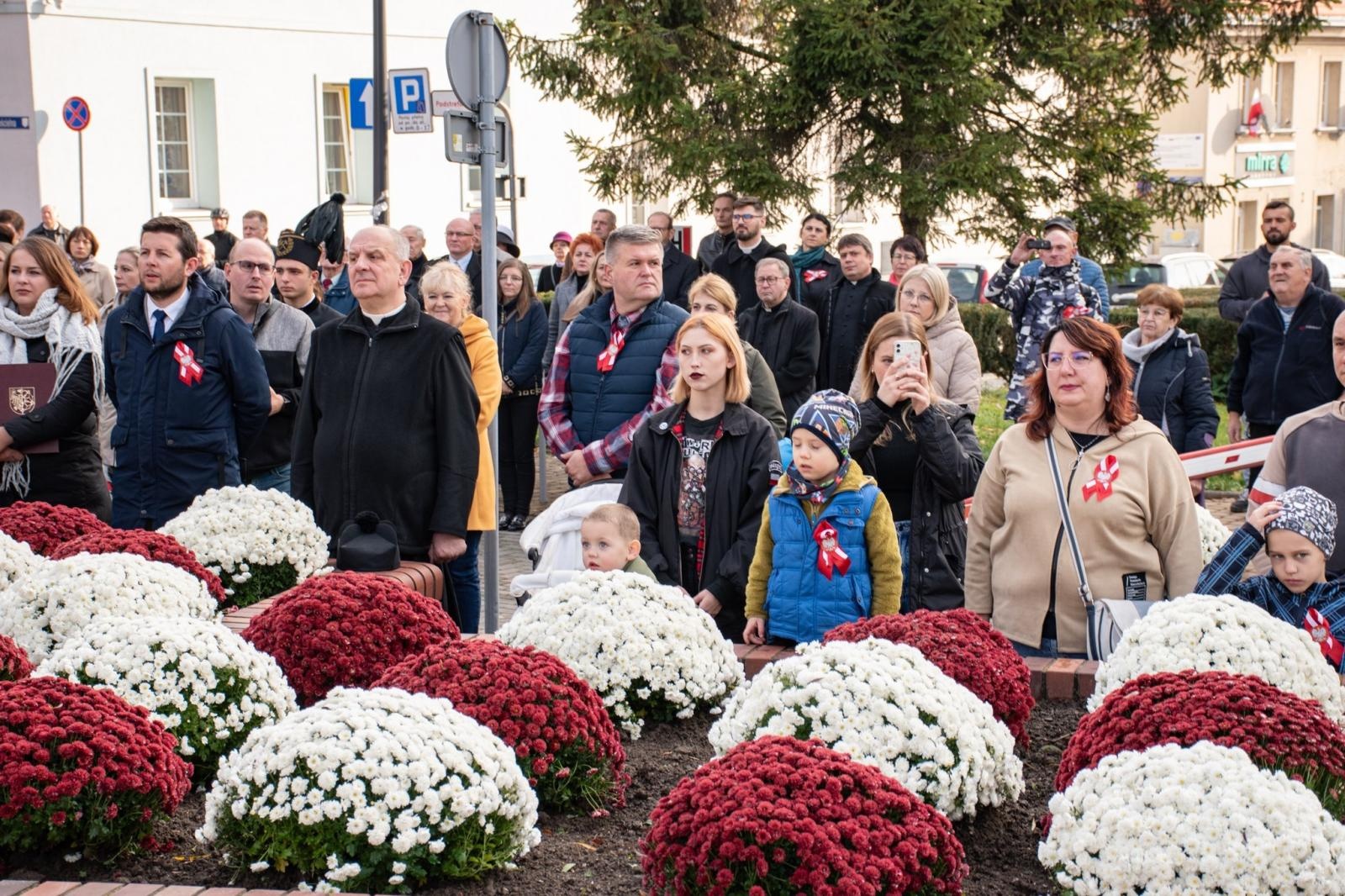 Zdjęcie w galerii na portalu naszwodzislaw.com: Obchody 11 listopada w Wodzisławiu Śląskim [FOTO] wiadomości z regionu