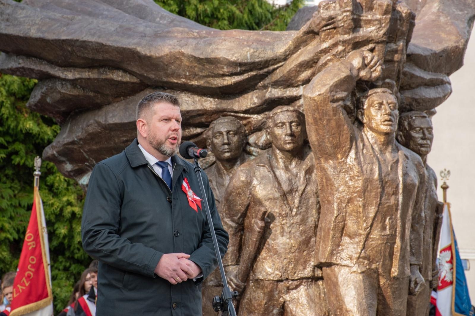 Zdjęcie w galerii na portalu naszwodzislaw.com: Obchody 11 listopada w Wodzisławiu Śląskim [FOTO] wiadomości z regionu