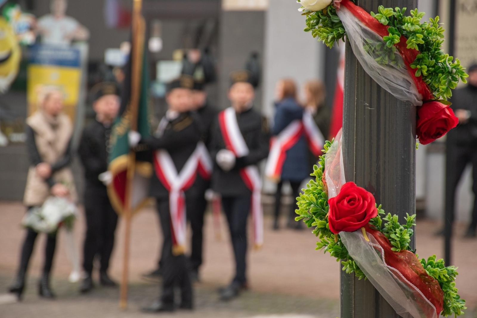 Zdjęcie w galerii na portalu naszwodzislaw.com: Obchody 11 listopada w Wodzisławiu Śląskim [FOTO] wiadomości z regionu