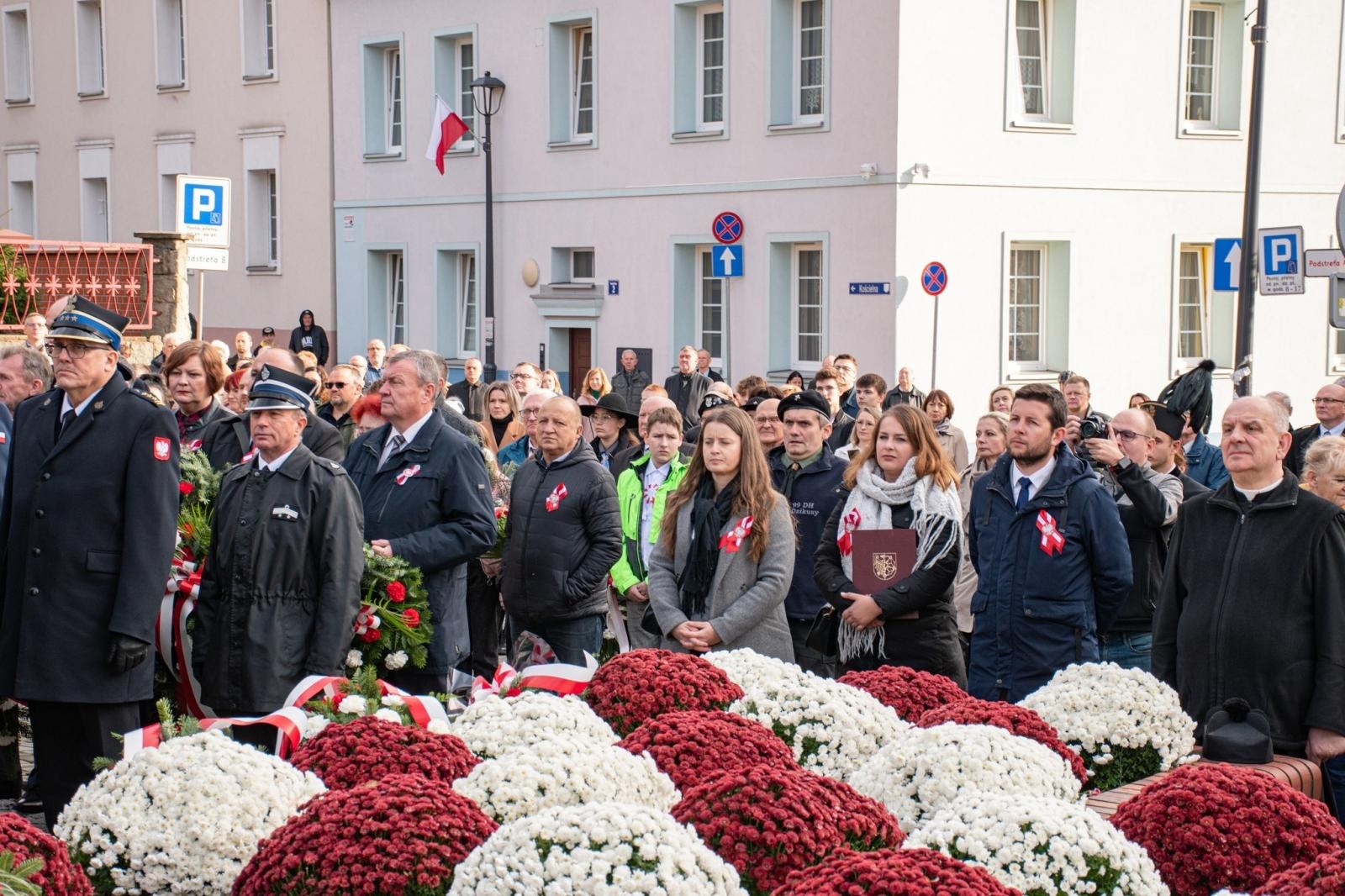 Zdjęcie w galerii na portalu naszwodzislaw.com: Obchody 11 listopada w Wodzisławiu Śląskim [FOTO] wiadomości z regionu