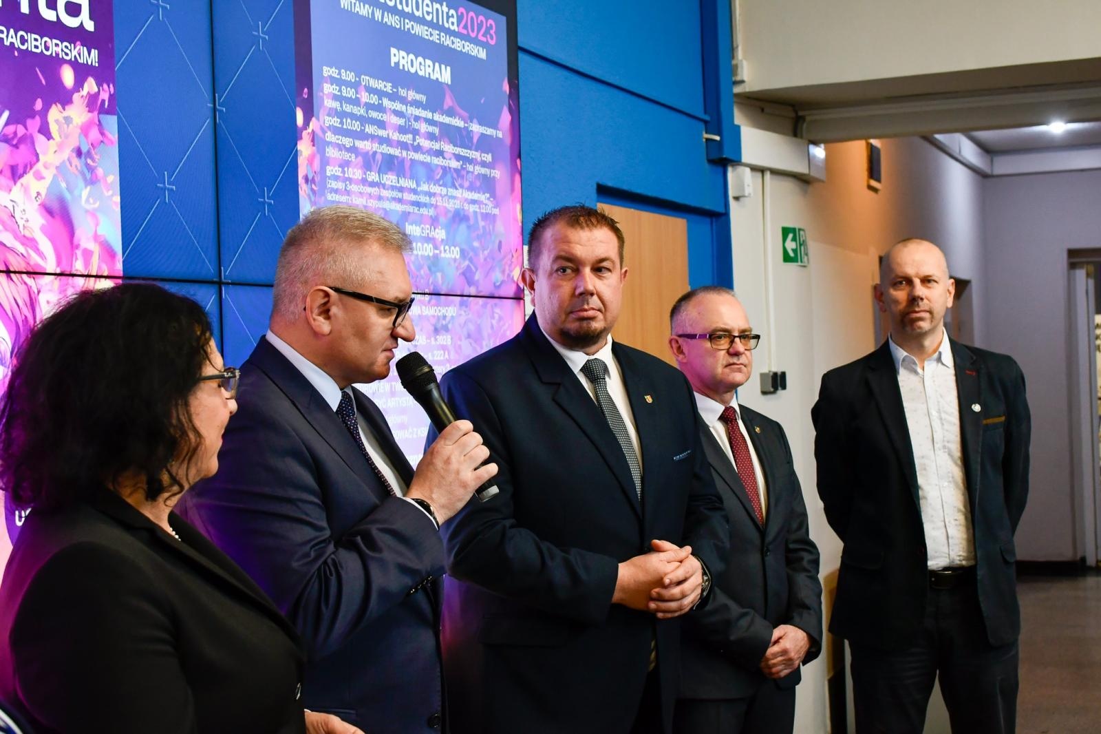 Zdjęcie w galerii na portalu naszwodzislaw.com: Międzynarodowy Dzień Studenta w raciborskiej ANS wiadomości z regionu