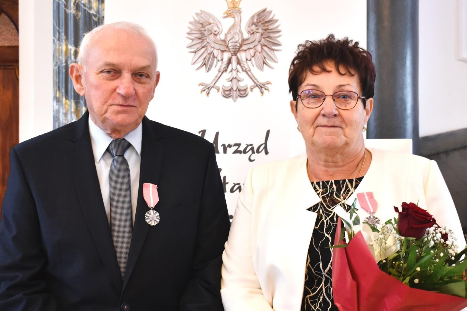 Zdjęcie w galerii na portalu naszwodzislaw.com: Gmina Godów. Małżeńscy jubilaci uhonorowani [FOTO] wiadomości z regionu