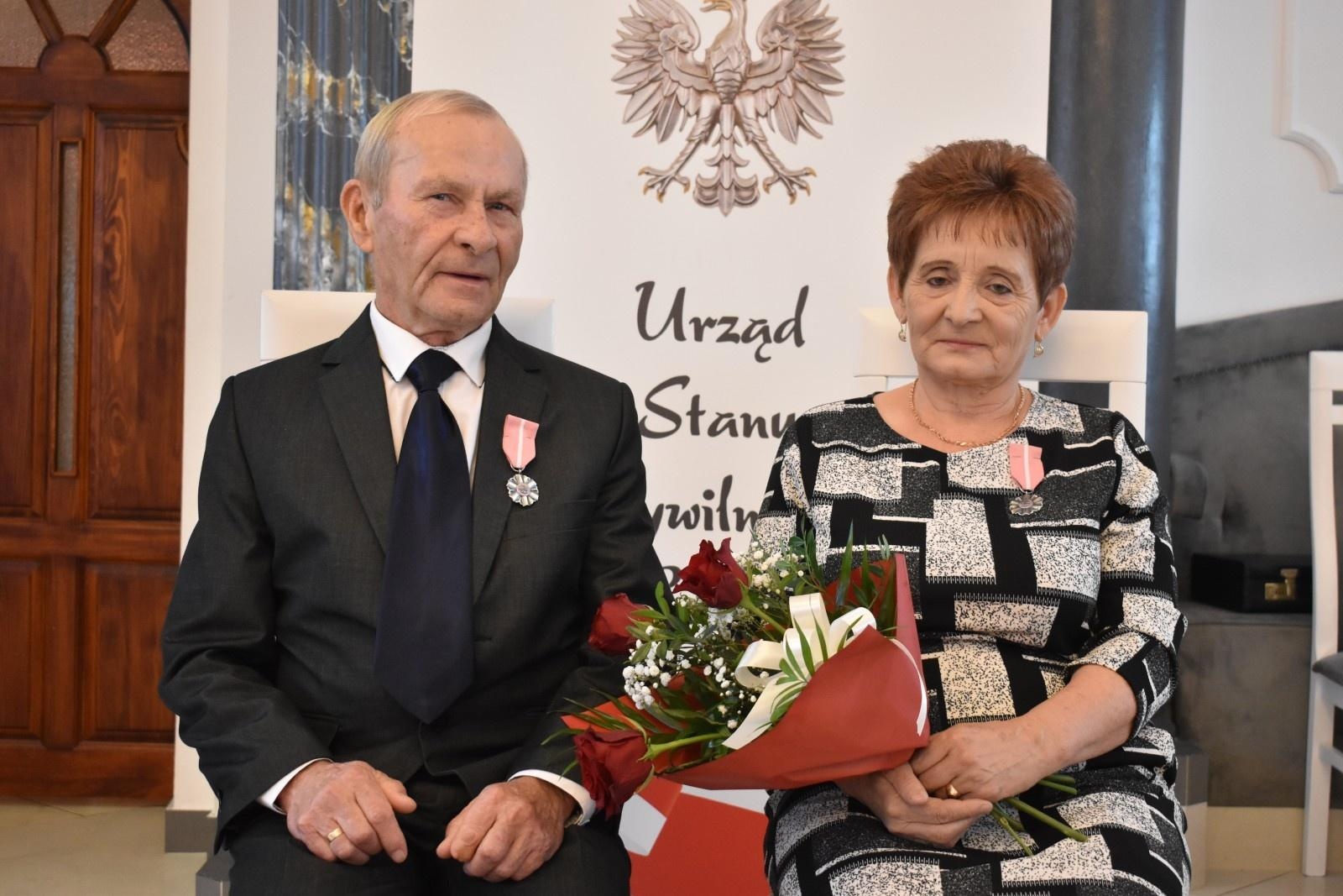 Zdjęcie w galerii na portalu naszwodzislaw.com: Gmina Godów. Małżeńscy jubilaci uhonorowani [FOTO] wiadomości z regionu