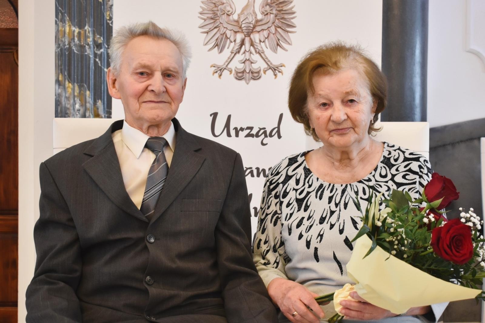 Zdjęcie w galerii na portalu naszwodzislaw.com: Gmina Godów. Małżeńscy jubilaci uhonorowani [FOTO] wiadomości z regionu