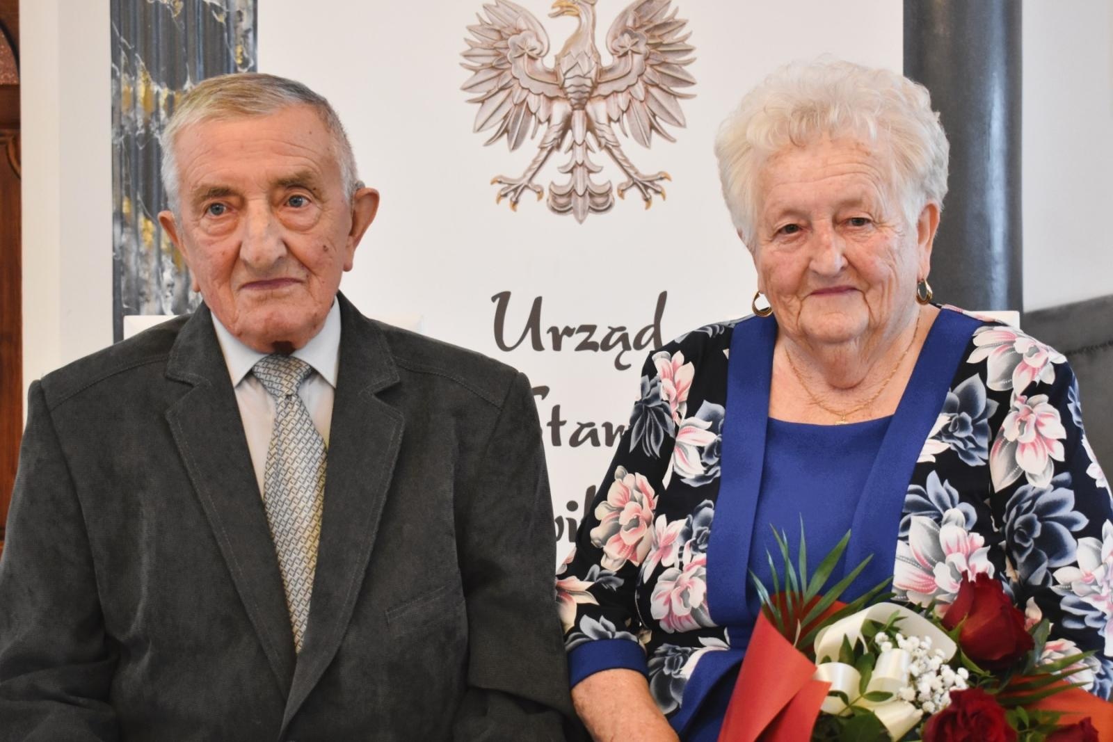 Zdjęcie w galerii na portalu naszwodzislaw.com: Gmina Godów. Małżeńscy jubilaci uhonorowani [FOTO] wiadomości z regionu