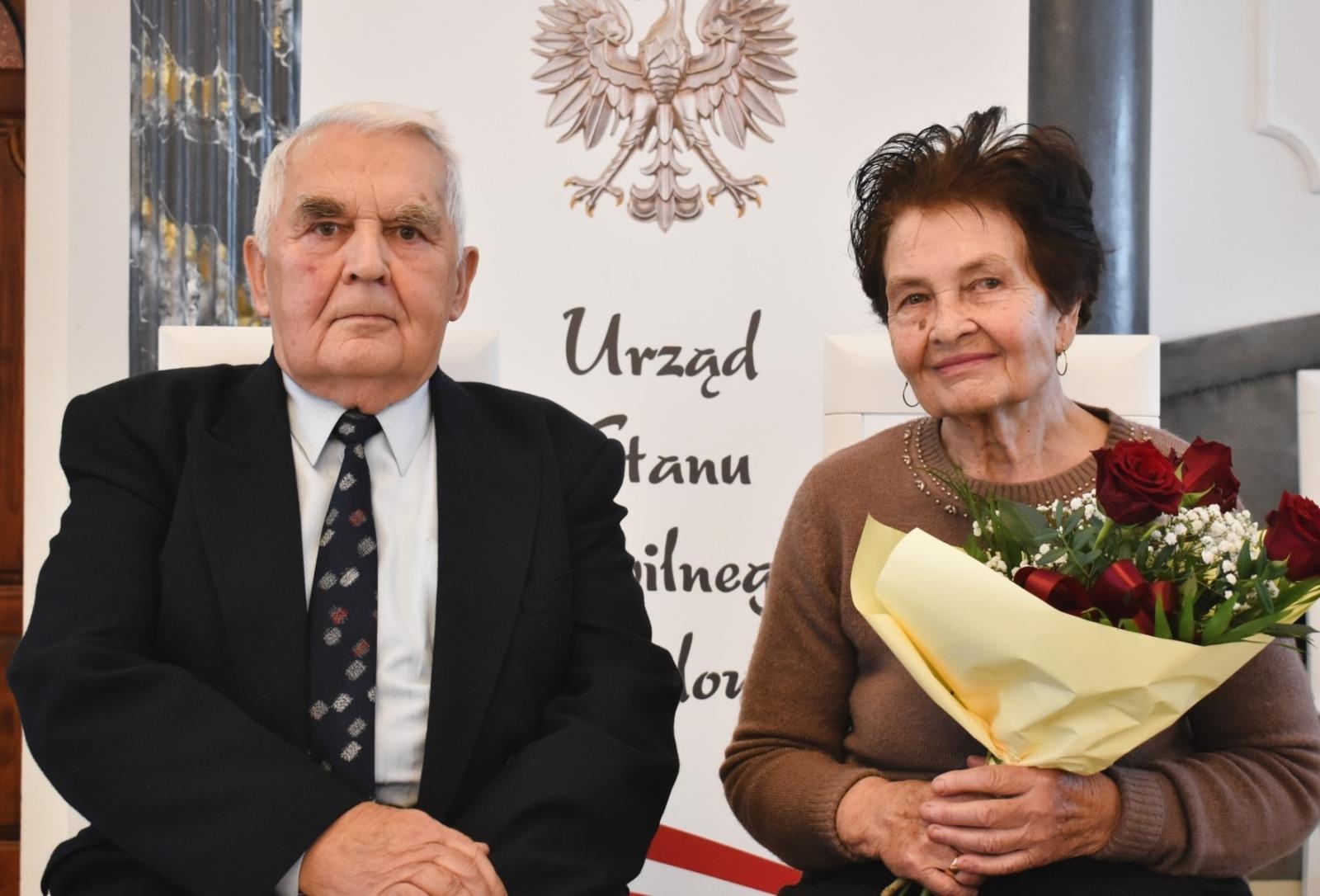 Zdjęcie w galerii na portalu naszwodzislaw.com: Gmina Godów. Małżeńscy jubilaci uhonorowani [FOTO] wiadomości z regionu