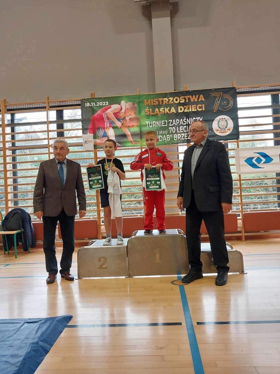 Zdjęcie w galerii na portalu naszwodzislaw.com: Udane mistrzostwa Śląska w zapasach dla Akademii Top Team wiadomości z regionu