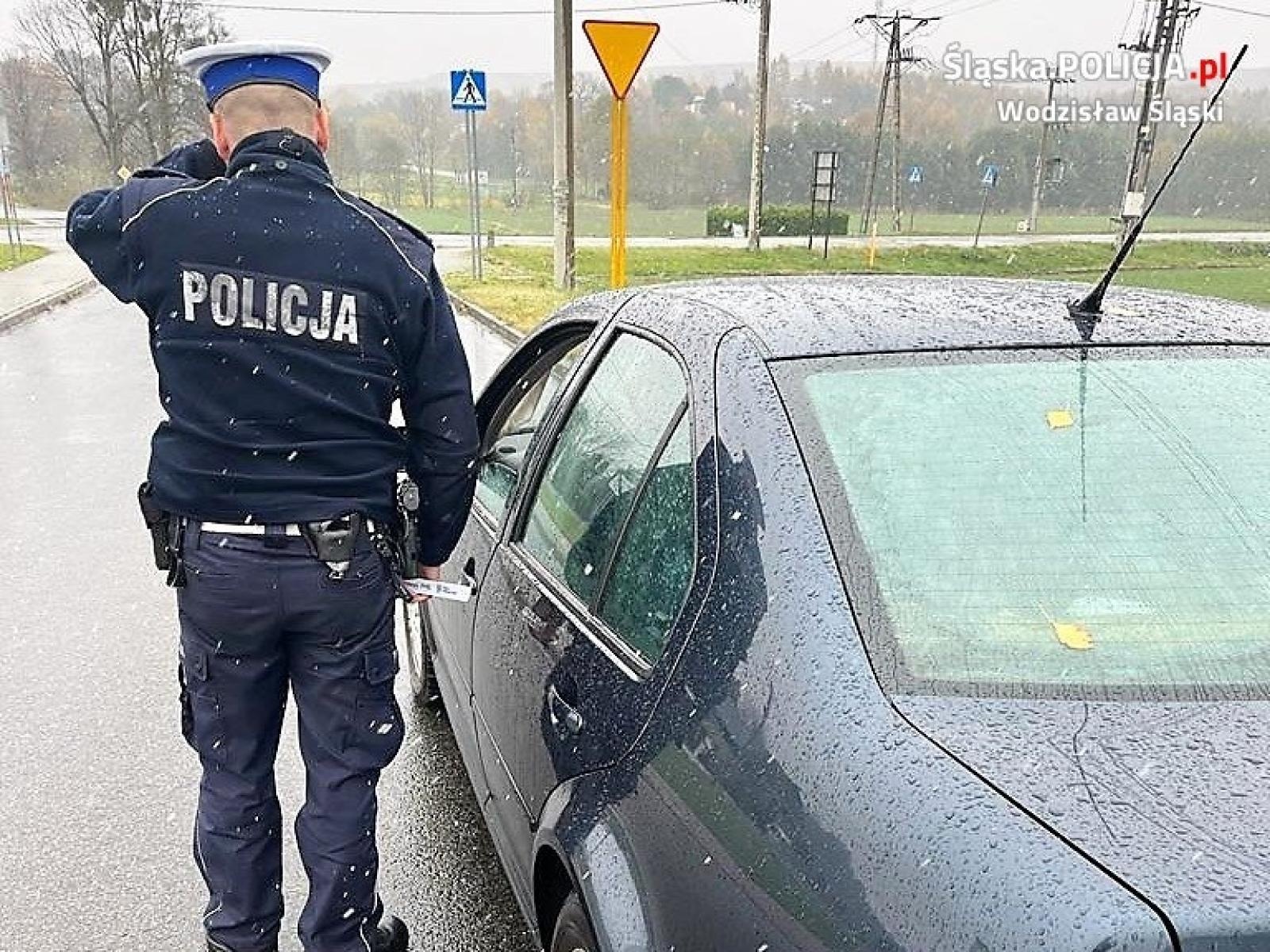 Zdjęcie w galerii na portalu naszwodzislaw.com: Działania policji w Światowy Dzień Pamięci Ofiar Wypadków Drogowych wiadomości z regionu