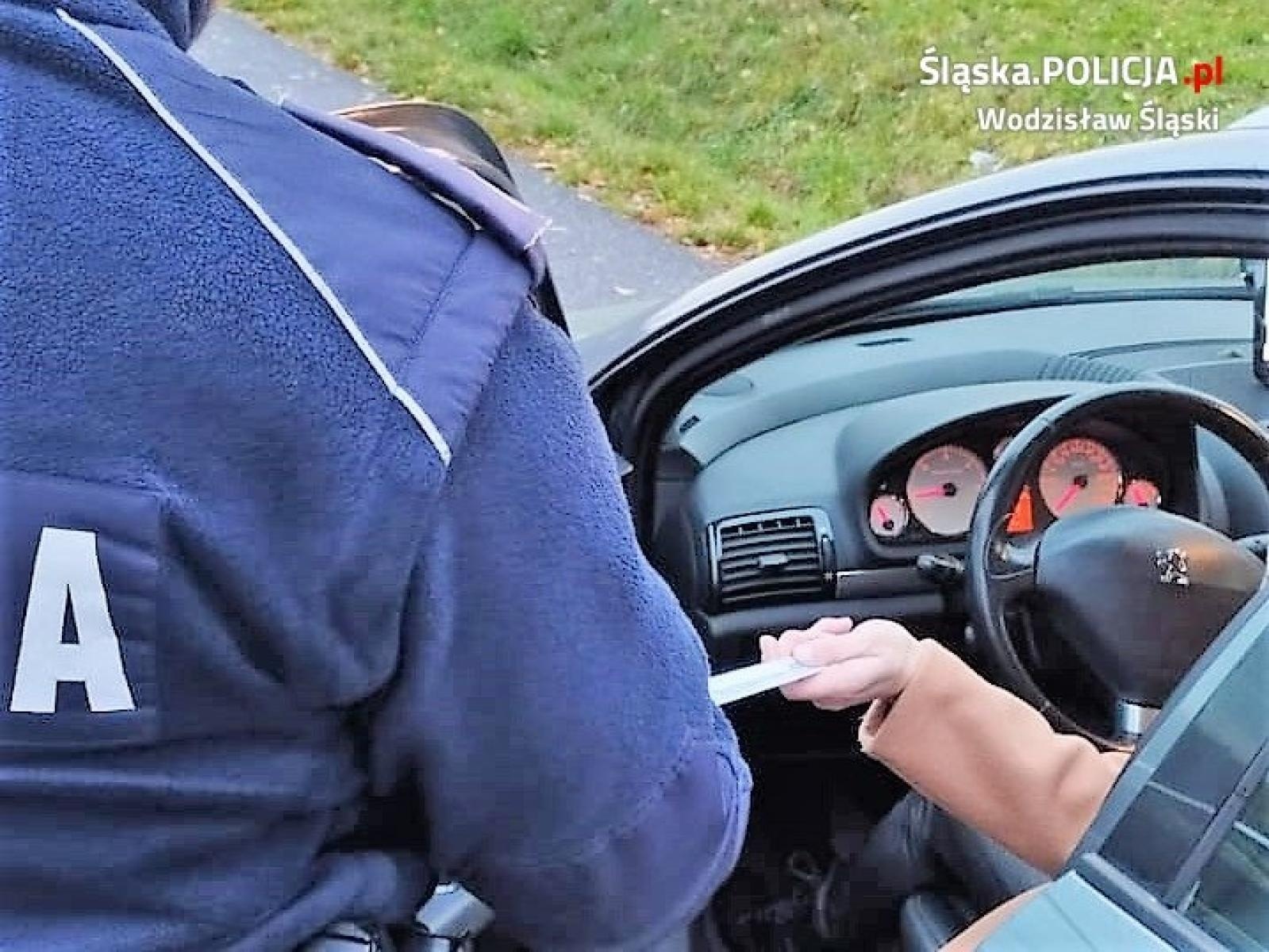 Zdjęcie w galerii na portalu naszwodzislaw.com: Działania policji w Światowy Dzień Pamięci Ofiar Wypadków Drogowych wiadomości z regionu