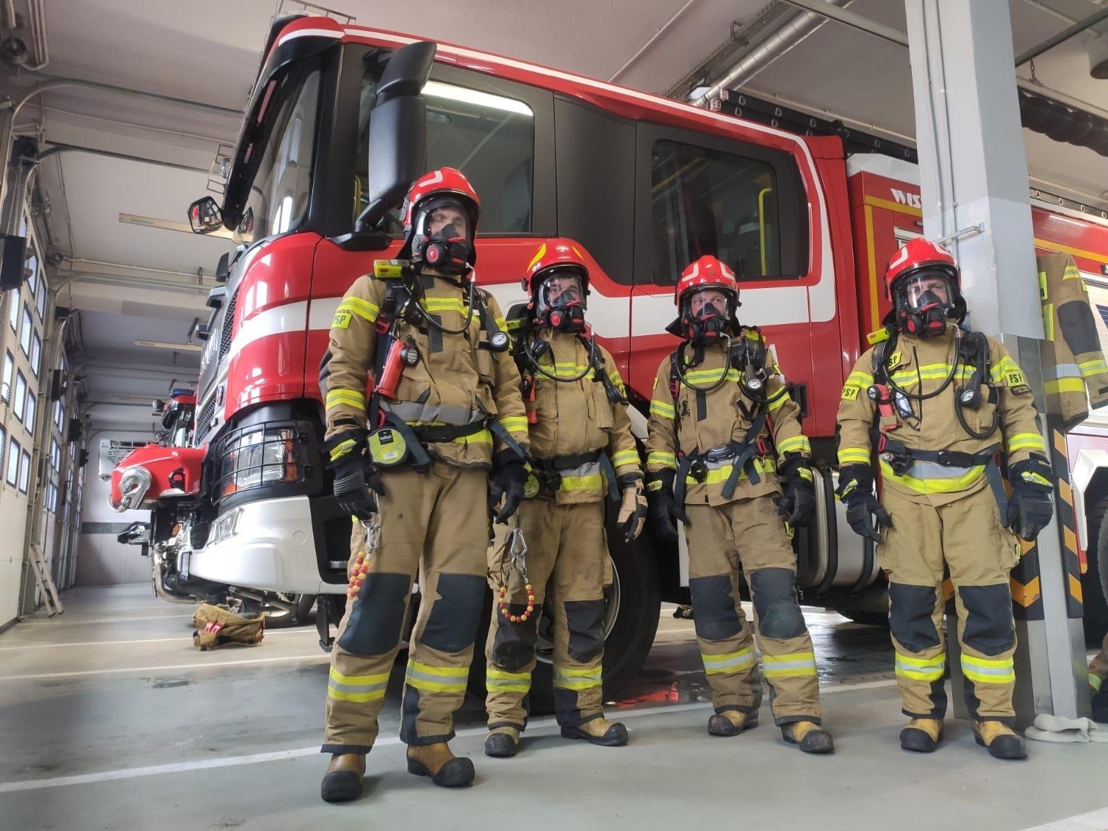 Zdjęcie w galerii na portalu naszwodzislaw.com: Nowoczesny sprzęt trafił do strażaków wiadomości z regionu