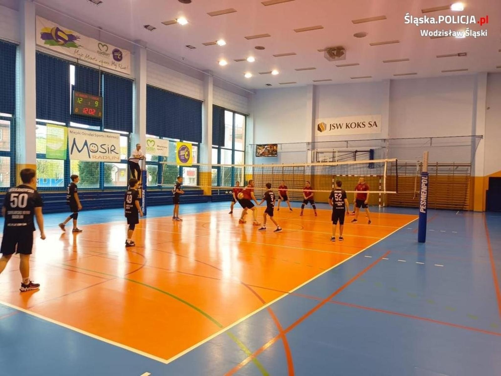 Zdjęcie w galerii na portalu naszwodzislaw.com: Kolejna edycja kampanii profilaktycznej Z głową w sieci  wiadomości z regionu