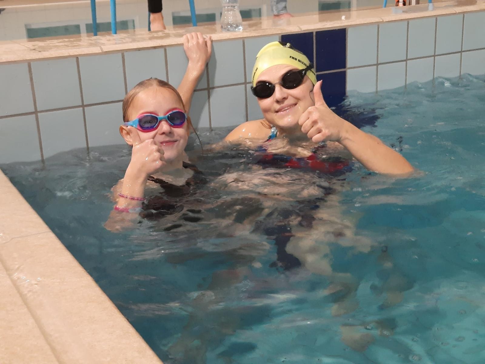 Zdjęcie w galerii na portalu naszwodzislaw.com: Połomia gospodarzem ogólnopolskiego nocnego maratonu pływackiego - jako jedyna w regionie wiadomości z regionu