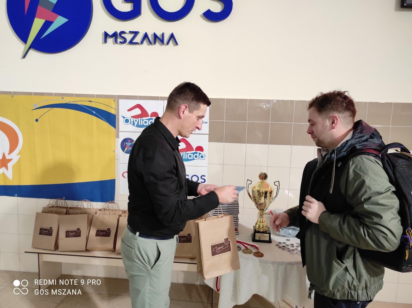 Zdjęcie w galerii na portalu naszwodzislaw.com: Połomia gospodarzem ogólnopolskiego nocnego maratonu pływackiego - jako jedyna w regionie wiadomości z regionu