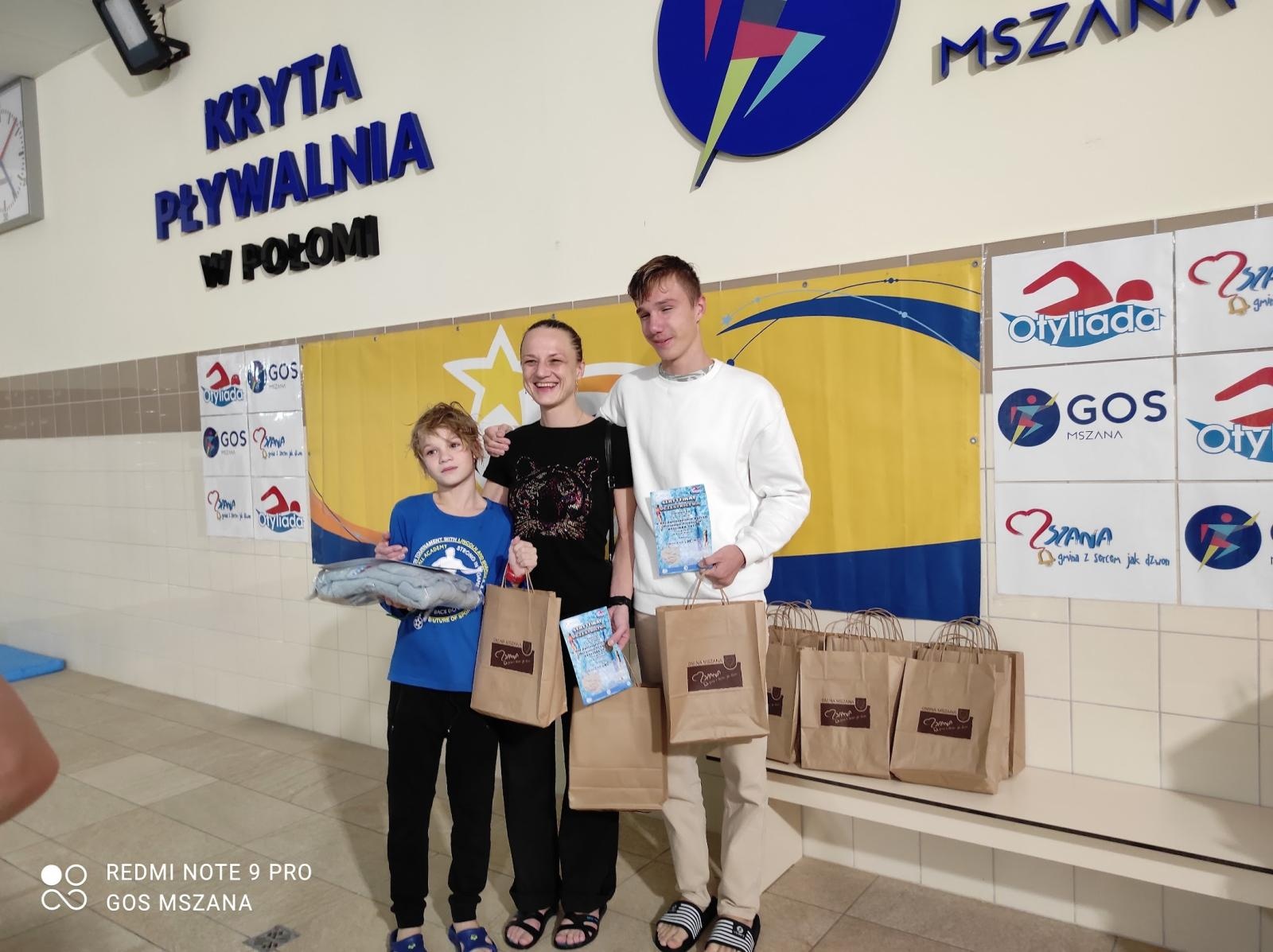 Zdjęcie w galerii na portalu naszwodzislaw.com: Połomia gospodarzem ogólnopolskiego nocnego maratonu pływackiego - jako jedyna w regionie wiadomości z regionu