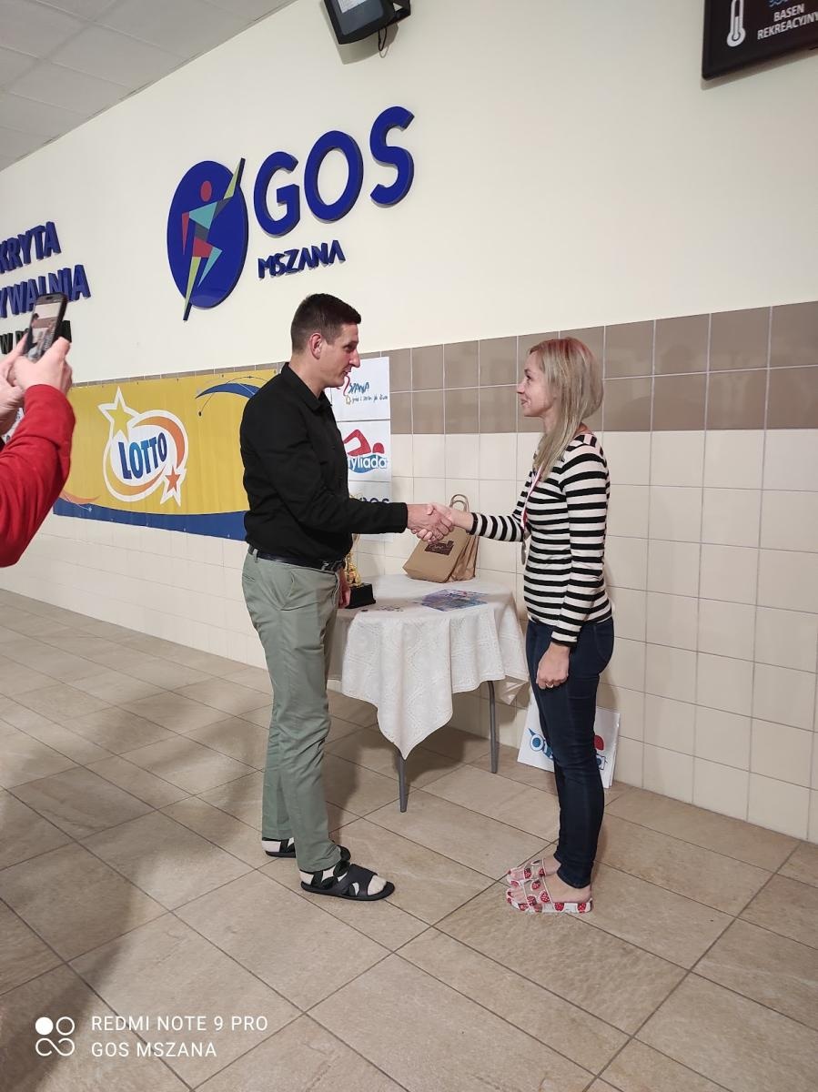 Zdjęcie w galerii na portalu naszwodzislaw.com: Połomia gospodarzem ogólnopolskiego nocnego maratonu pływackiego - jako jedyna w regionie wiadomości z regionu