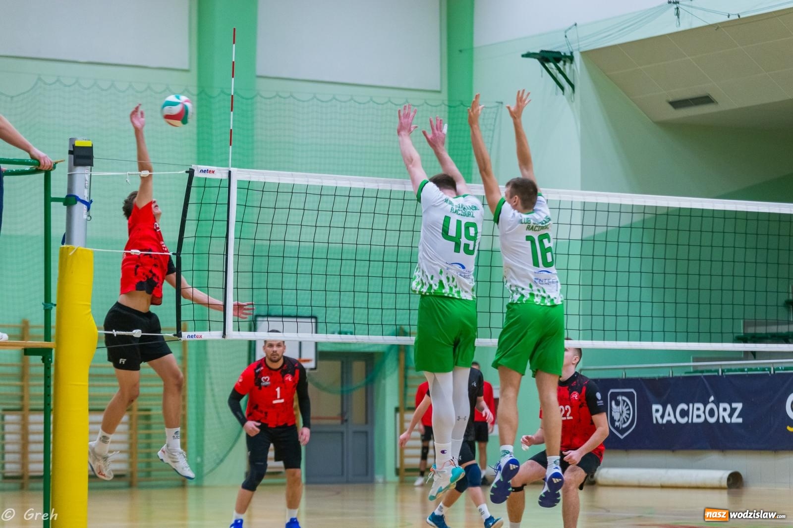 Zdjęcie w galerii na portalu naszwodzislaw.com: Siatkówka. Górnik Radlin bez punktów w Raciborzu [FOTO i WIDEO] wiadomości z regionu