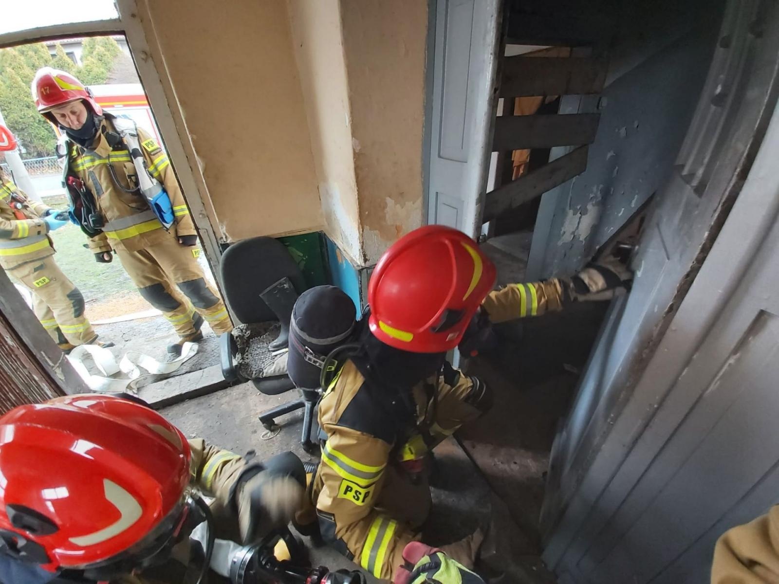 Zdjęcie w galerii na portalu naszwodzislaw.com: Nowy strażacki sprzęt sprawdzony w akcji wiadomości z regionu