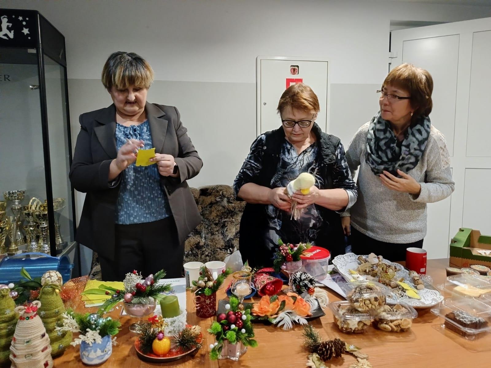 Zdjęcie w galerii na portalu naszwodzislaw.com: Światowy dzień osób niepełnosprawnych połączony z jubileuszem Radości Życia wiadomości z regionu