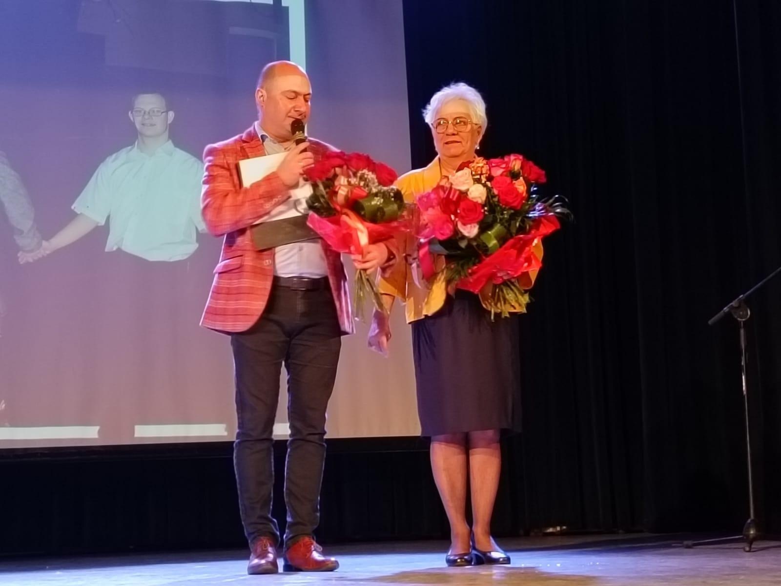 Zdjęcie w galerii na portalu naszwodzislaw.com: Światowy dzień osób niepełnosprawnych połączony z jubileuszem Radości Życia wiadomości z regionu