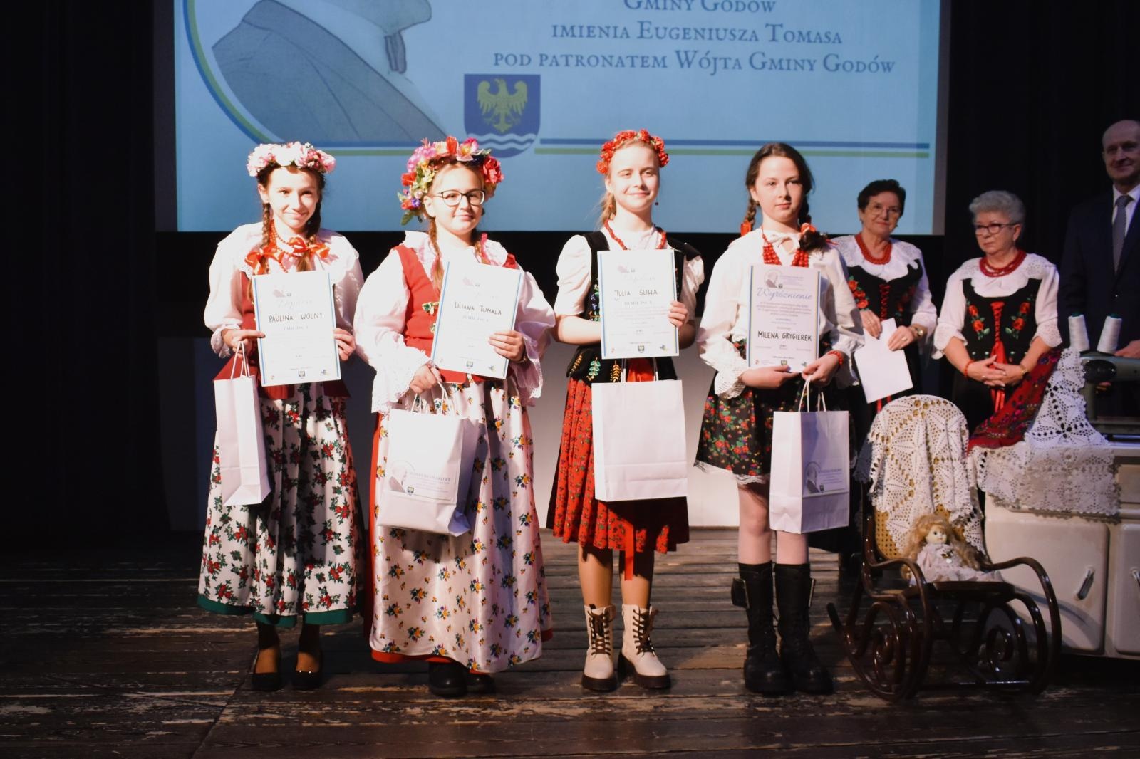 Zdjęcie w galerii na portalu naszwodzislaw.com: Gołkowice. Świetne godki, cudne stroje. Konkurs gwarowy za nami wiadomości z regionu