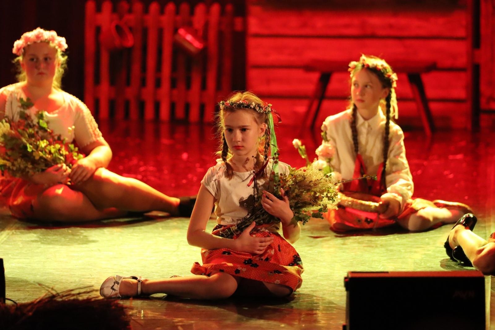 Zdjęcie w galerii na portalu naszwodzislaw.com: IX Kokoszycka Jesień Artystyczna za nami [FOTO] wiadomości z regionu