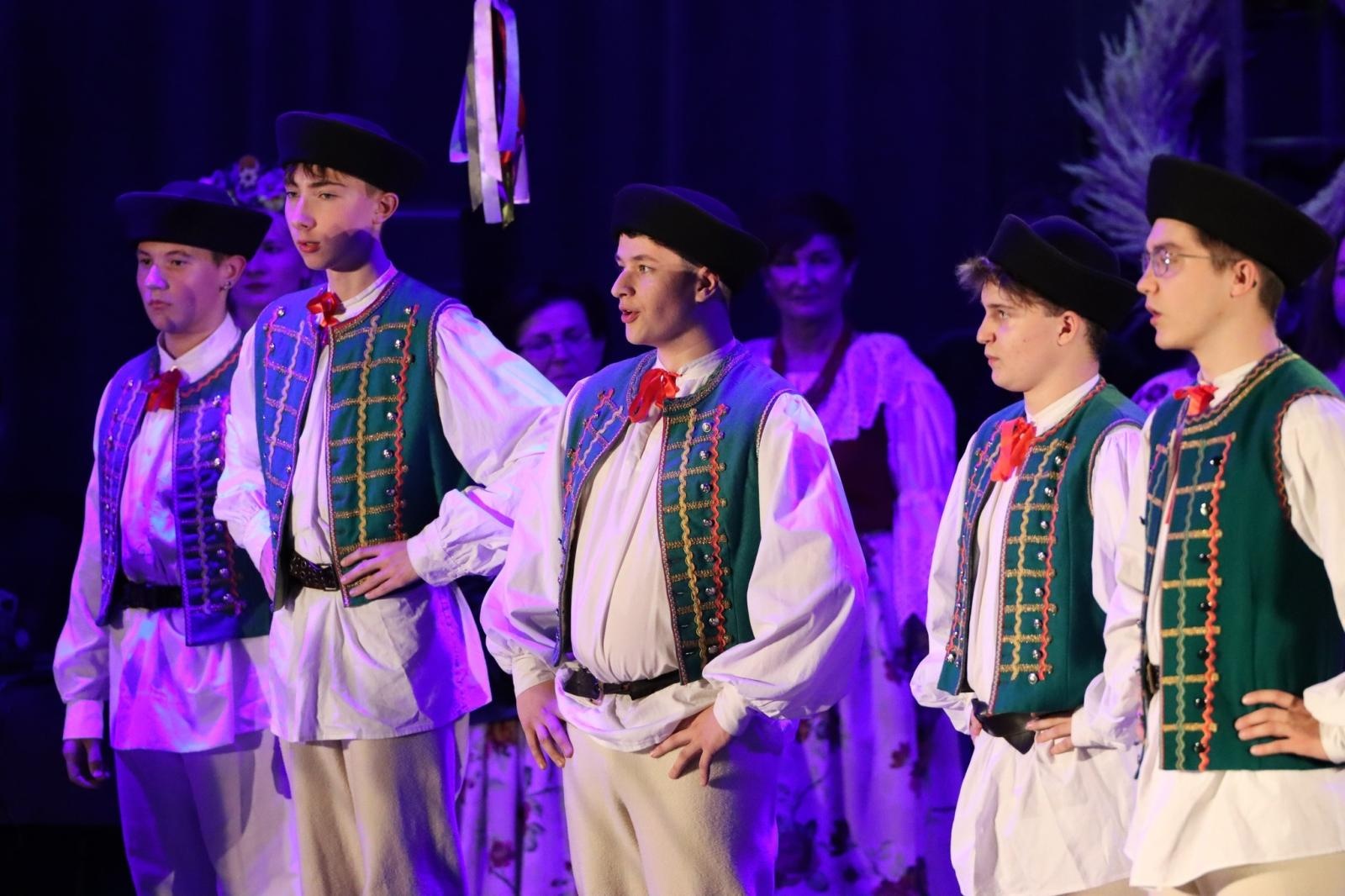 Zdjęcie w galerii na portalu naszwodzislaw.com: IX Kokoszycka Jesień Artystyczna za nami [FOTO] wiadomości z regionu