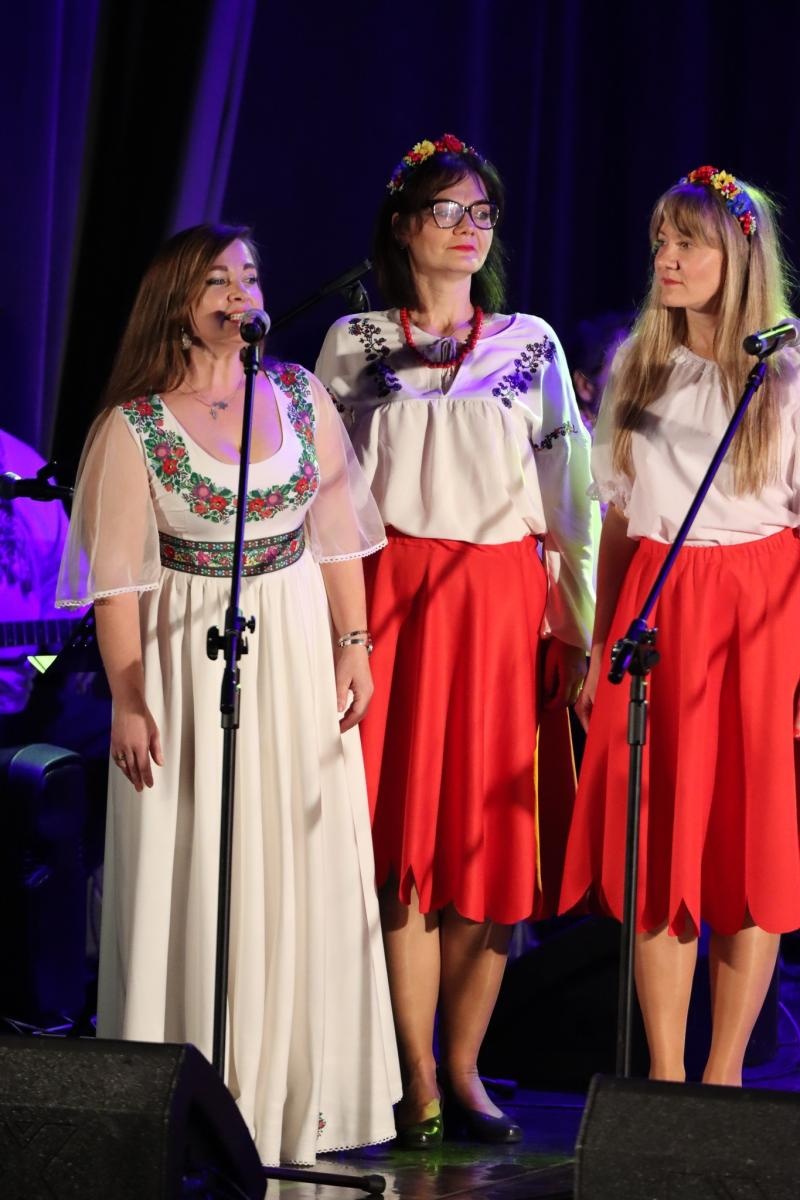 Zdjęcie w galerii na portalu naszwodzislaw.com: IX Kokoszycka Jesień Artystyczna za nami [FOTO] wiadomości z regionu