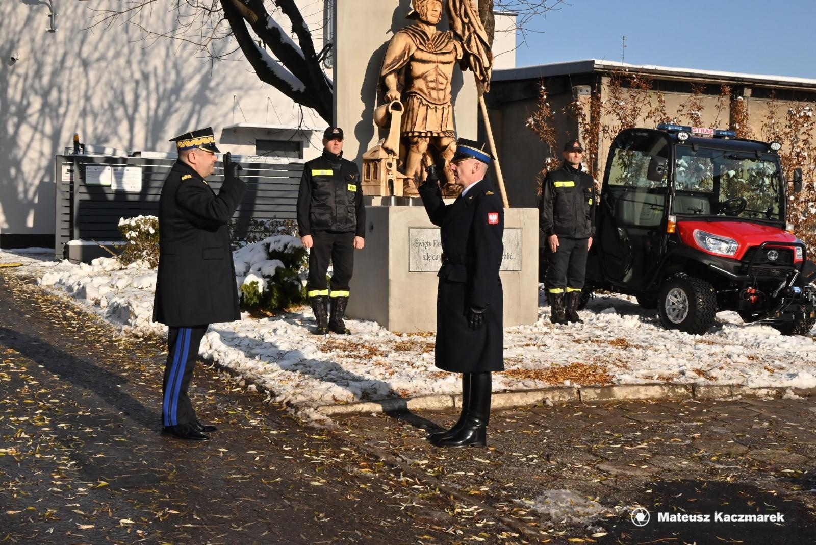 Zdjęcie w galerii na portalu naszwodzislaw.com: Obchody Narodowego Święta Niepodległości połączone z 70 rocznicą zawodowego pożarnictwa na ziemi wodzisławskiej wiadomości z regionu