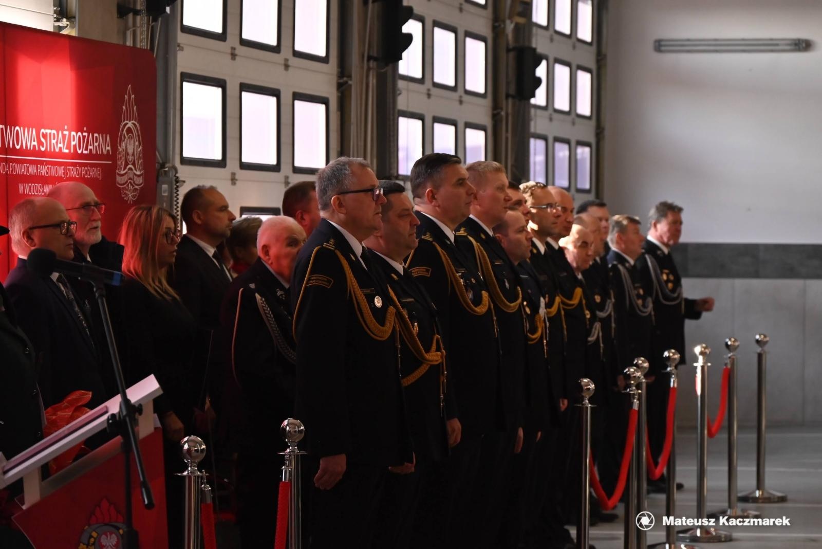 Zdjęcie w galerii na portalu naszwodzislaw.com: Obchody Narodowego Święta Niepodległości połączone z 70 rocznicą zawodowego pożarnictwa na ziemi wodzisławskiej wiadomości z regionu