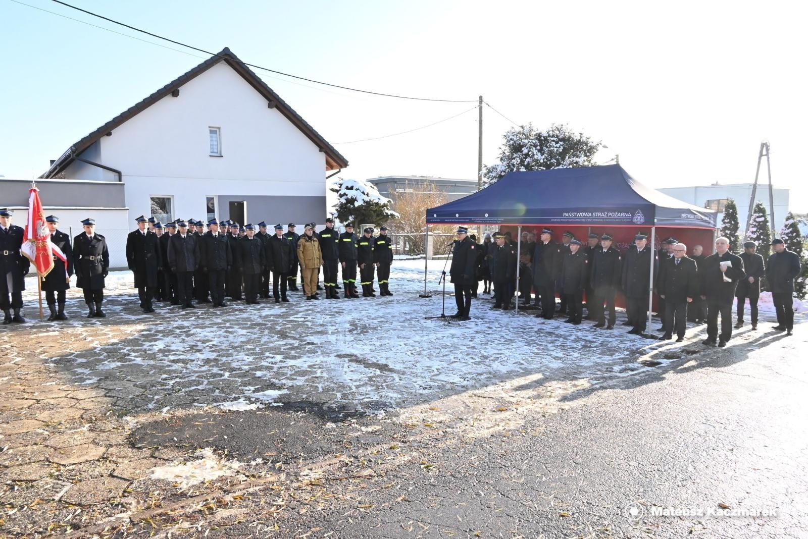 Zdjęcie w galerii na portalu naszwodzislaw.com: Obchody Narodowego Święta Niepodległości połączone z 70 rocznicą zawodowego pożarnictwa na ziemi wodzisławskiej wiadomości z regionu